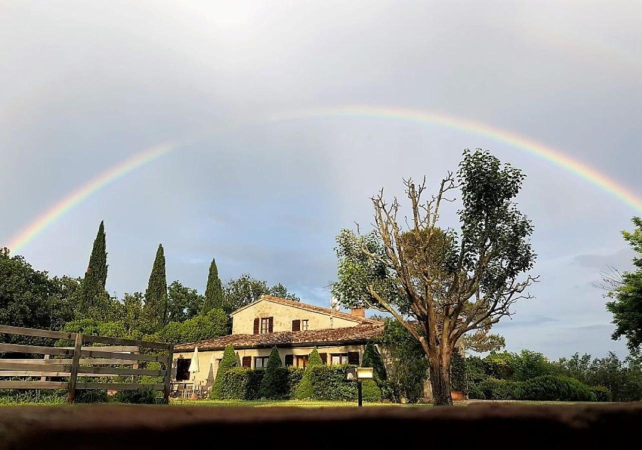 Fattoria Agriturismo Nerbona Казоле-д'Эльса Экстерьер фото