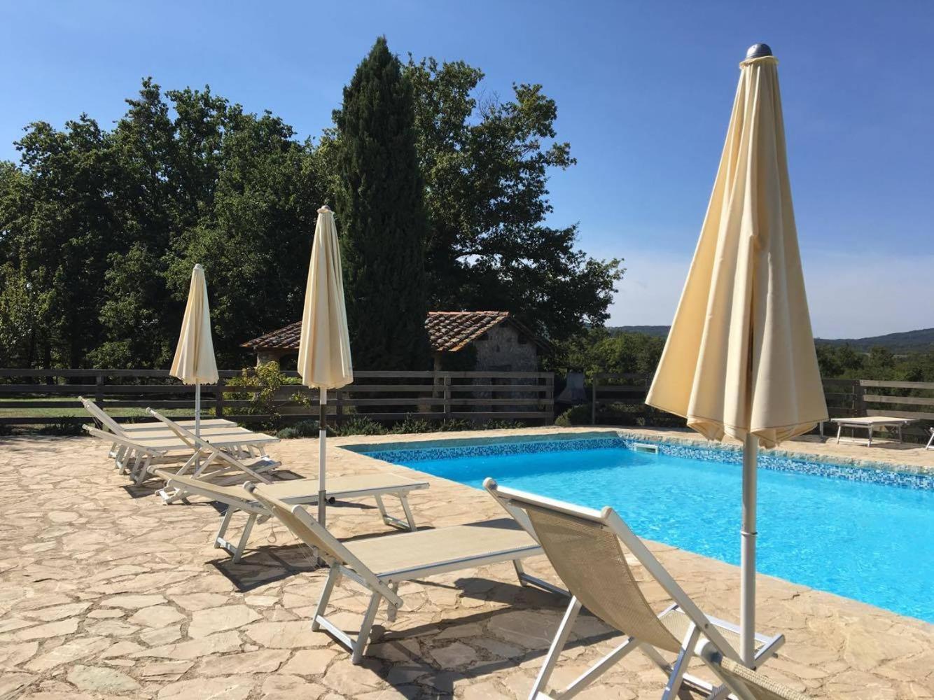 Fattoria Agriturismo Nerbona Казоле-д'Эльса Экстерьер фото